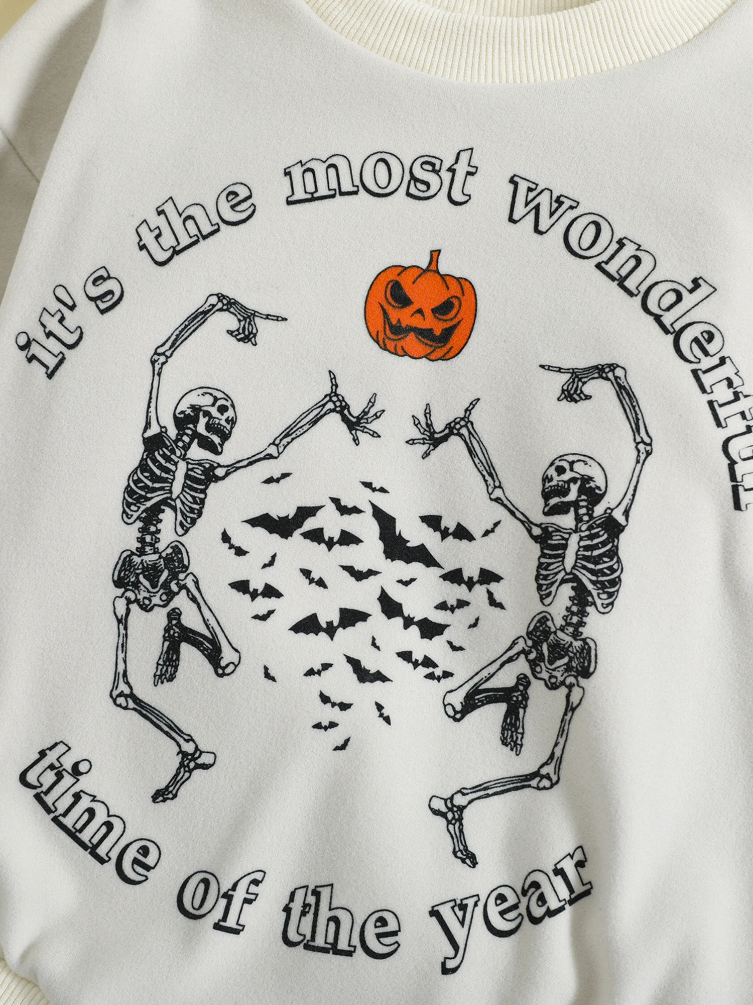 

Adorable Skeleton Pumpkin Oversized Romper for Newborn Baby Girls and Boys - Perfect Spooky Month Halloween Outfit