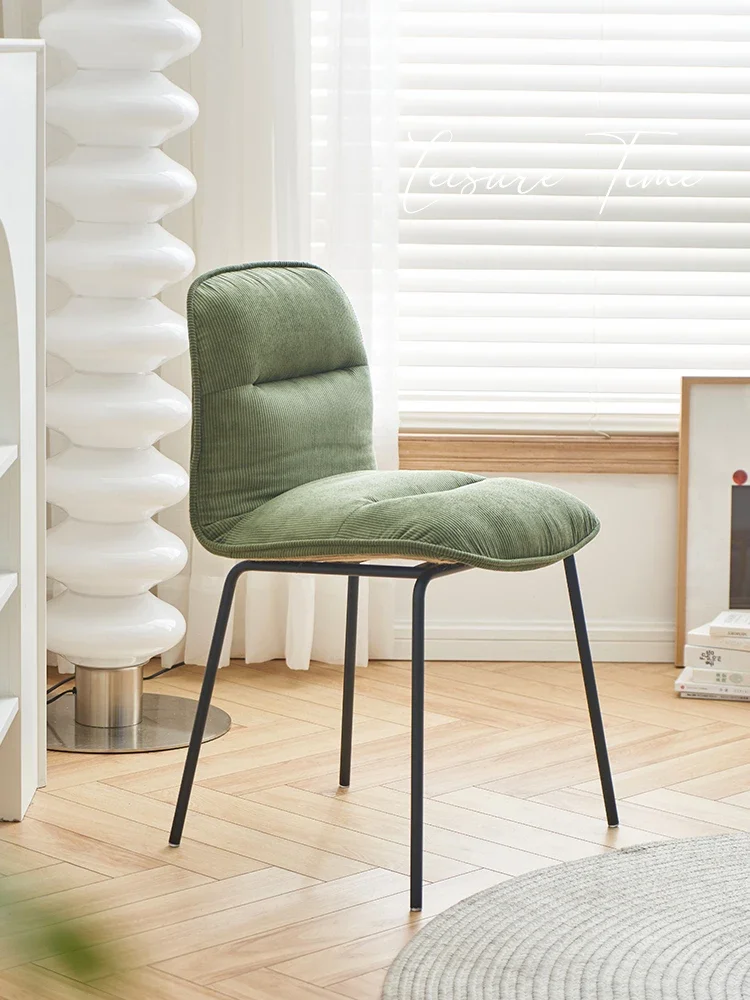 Nordic Designer Dining Chairs Kitchen Comfort Hotel Bedroom Retro Chairs Sillas De Comedor Dining Room Furniture HYDC
Nordic Designer Dining Chairs Kitchen Comfort Hotel Bedroom Retro Chairs Sillas De Comedor Dining Room Furniture HYDC