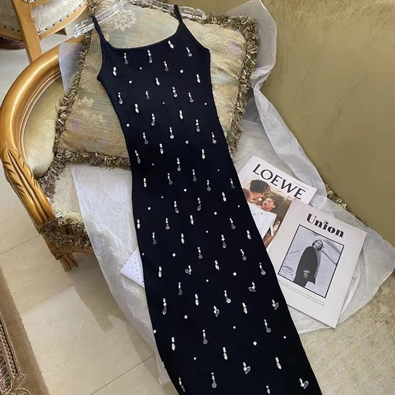 Spring Summer 2023 New Fashion Elegant Long Knitted Hip Dress Women's Romantic Trendy Shining Beads Diamond Long Strap Dress
Spring Summer 2023 New Fashion Elegant Long Knitted Hip Dress Women's Romantic Trendy Shining Beads Diamond Long Strap Dress