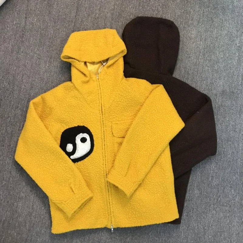 23SS High Quality 1:1 CPFM FUZZY JACKET Men Women EU Size Heavy Fabric CPFM Coat Streetwear Autumn Winter Bermudas
23SS High Quality 1:1 CPFM FUZZY JACKET Men Women EU Size Heavy Fabric CPFM Coat Streetwear Autumn Winter Bermudas