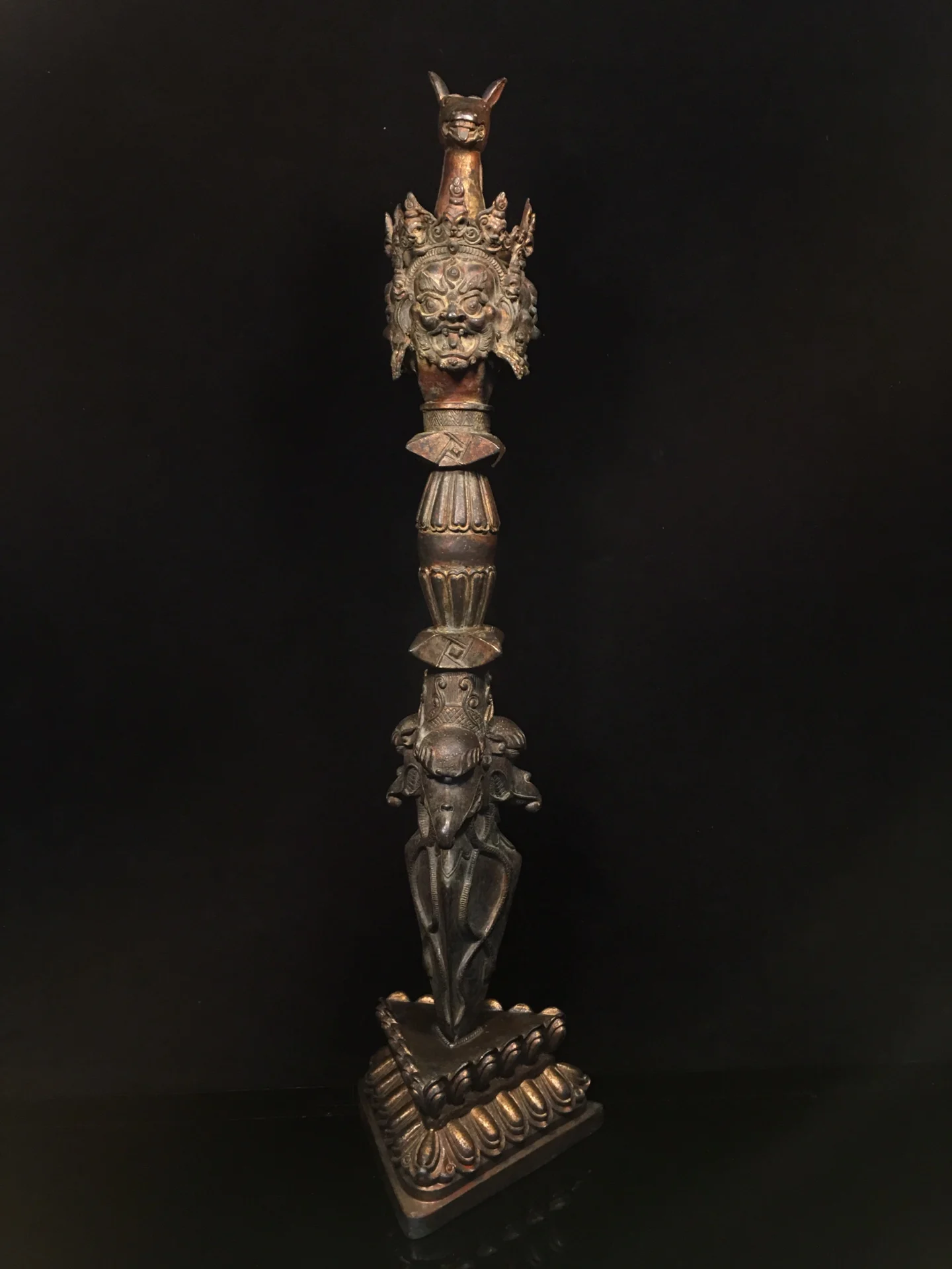 26"Tibet Temple Collection Old Bronze Cinnabar gold Hayagriva Dorje Vajra Phurpa Lotus Base Amulet Dharma Worship Hall
26"Tibet Temple Collection Old Bronze Cinnabar gold Hayagriva Dorje Vajra Phurpa Lotus Base Amulet Dharma Worship Hall