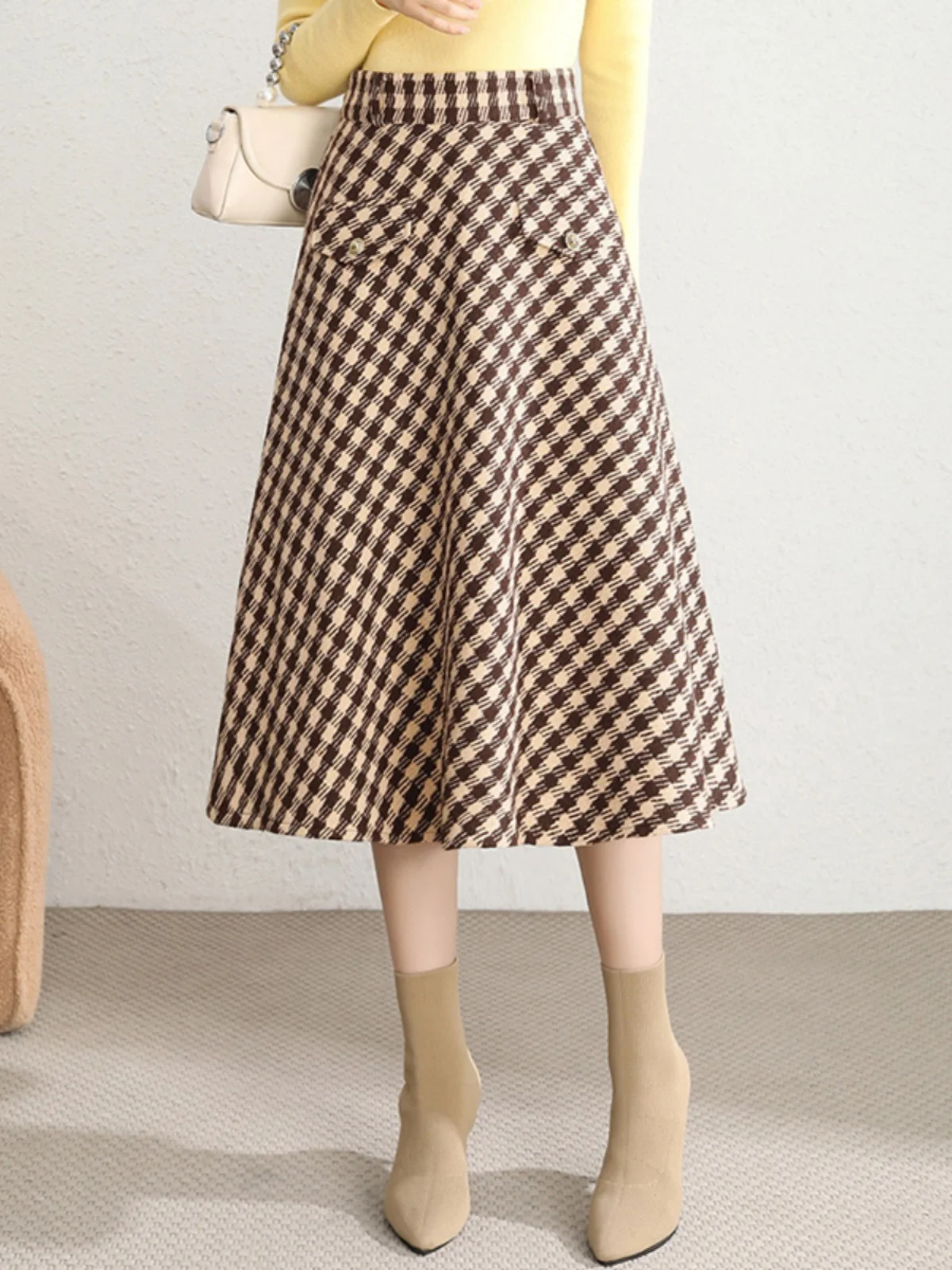 

New plaid woolen Women's high waist mid-length houndstooth skirt for autumn and winter big hem umbrella skirts
