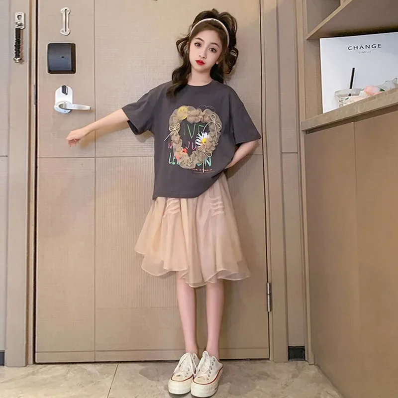 Одежда для девочек, летний детский кружевной комплект из 2 предметов: футболка с любовным сердцем и газовая юбка, принцесса, Детский костюм, Подростковая женская одежда
Одежда для девочек, летний детский кружевной комплект из 2 предметов: футболка с любовным сердцем и газовая юбка, принцесса, Детский костюм, Подростковая женская одежда