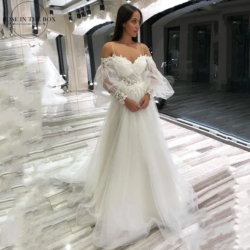 New Charming Sexy V Neck Wedding Dress Beading Applique A Line Spaghetti Straps Tulle Wedding Dresses Robe De Mariee Bridal Gown
New Charming Sexy V Neck Wedding Dress Beading Applique A Line Spaghetti Straps Tulle Wedding Dresses Robe De Mariee Bridal Gown