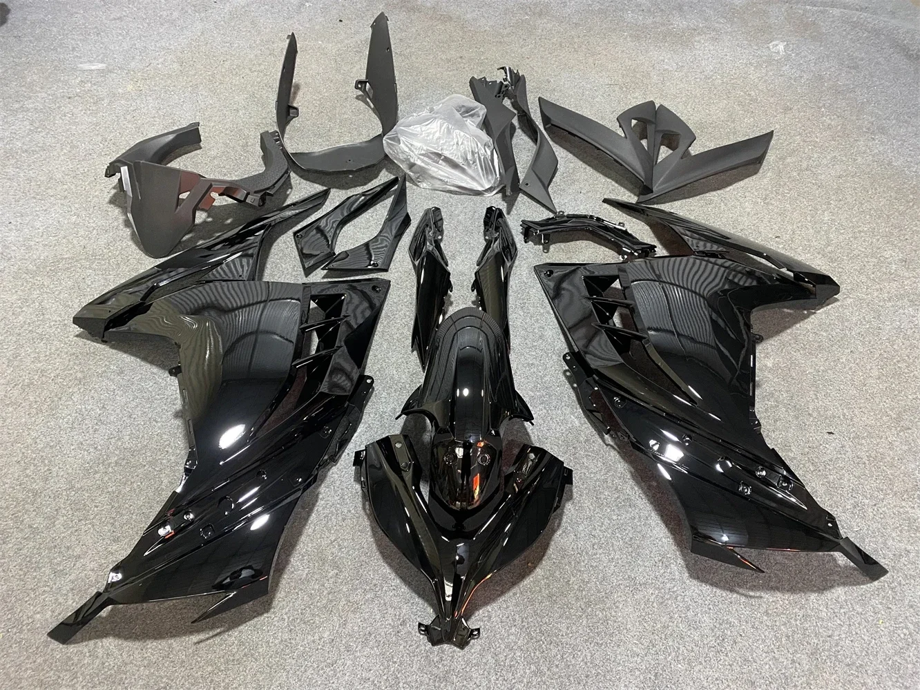 

Motorcycle Fairing Set For Kawasaki Ninja300 Ninja 300 EX300 2013-2017 All Gloss Black Accessories Full Bodywork 2014 2015 2016