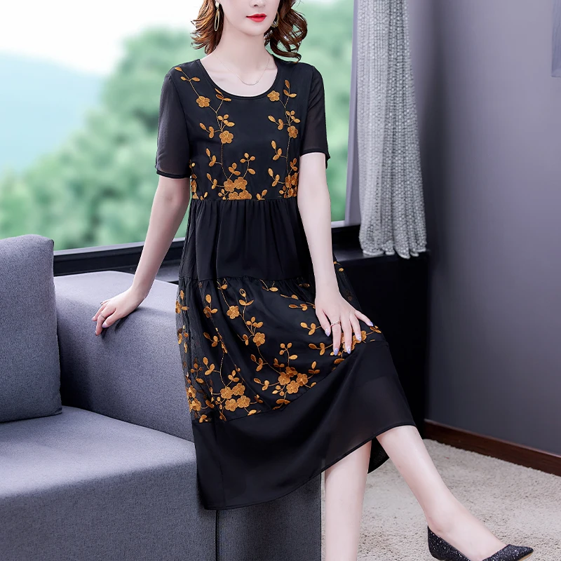 2023 New High End Fashion Silk Dress Women's Spring Large Round Neck Waist Loose Relaxed Party Holiday Dress Vestidos
2023 New High End Fashion Silk Dress Women's Spring Large Round Neck Waist Loose Relaxed Party Holiday Dress Vestidos