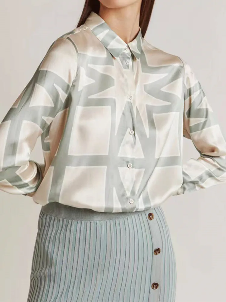 Women Linear Geometric Printed Shirt Top 2023 Autumn Sand Washed Silk Long Sleeved Single Breasted Lady Turn-Down Collar Blouse
Women Linear Geometric Printed Shirt Top 2023 Autumn Sand Washed Silk Long Sleeved Single Breasted Lady Turn-Down Collar Blouse