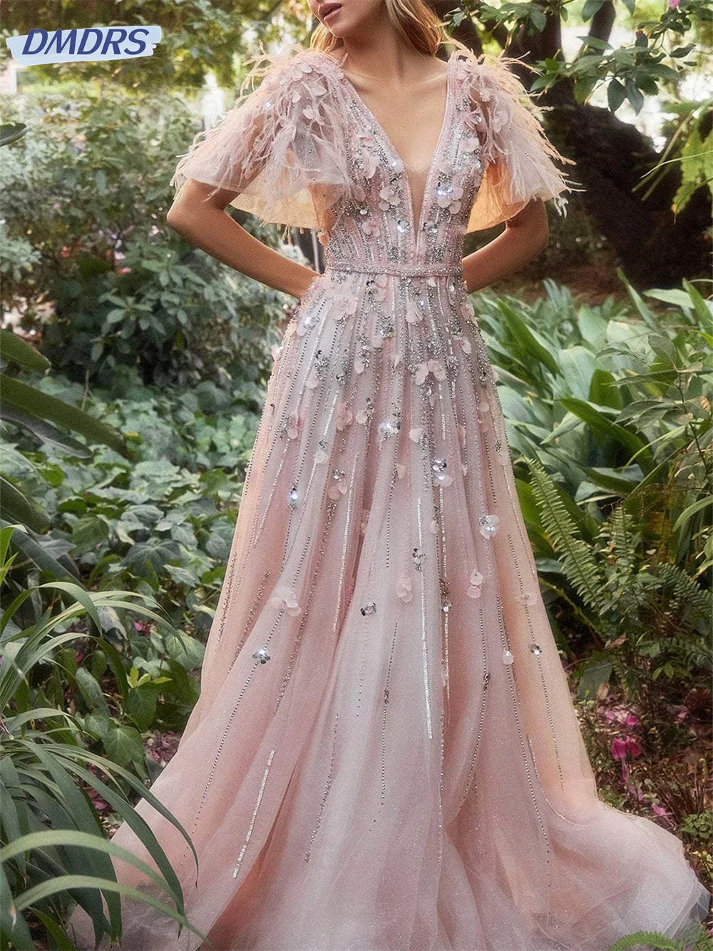 Elegant 3D Appliqué prom Dress 2024 Simple Beaded Evening Dresses Classic Strapless A-Line Floor-Length Gown Vestidos De Novia
Elegant 3D Appliqué prom Dress 2024 Simple Beaded Evening Dresses Classic Strapless A-Line Floor-Length Gown Vestidos De Novia