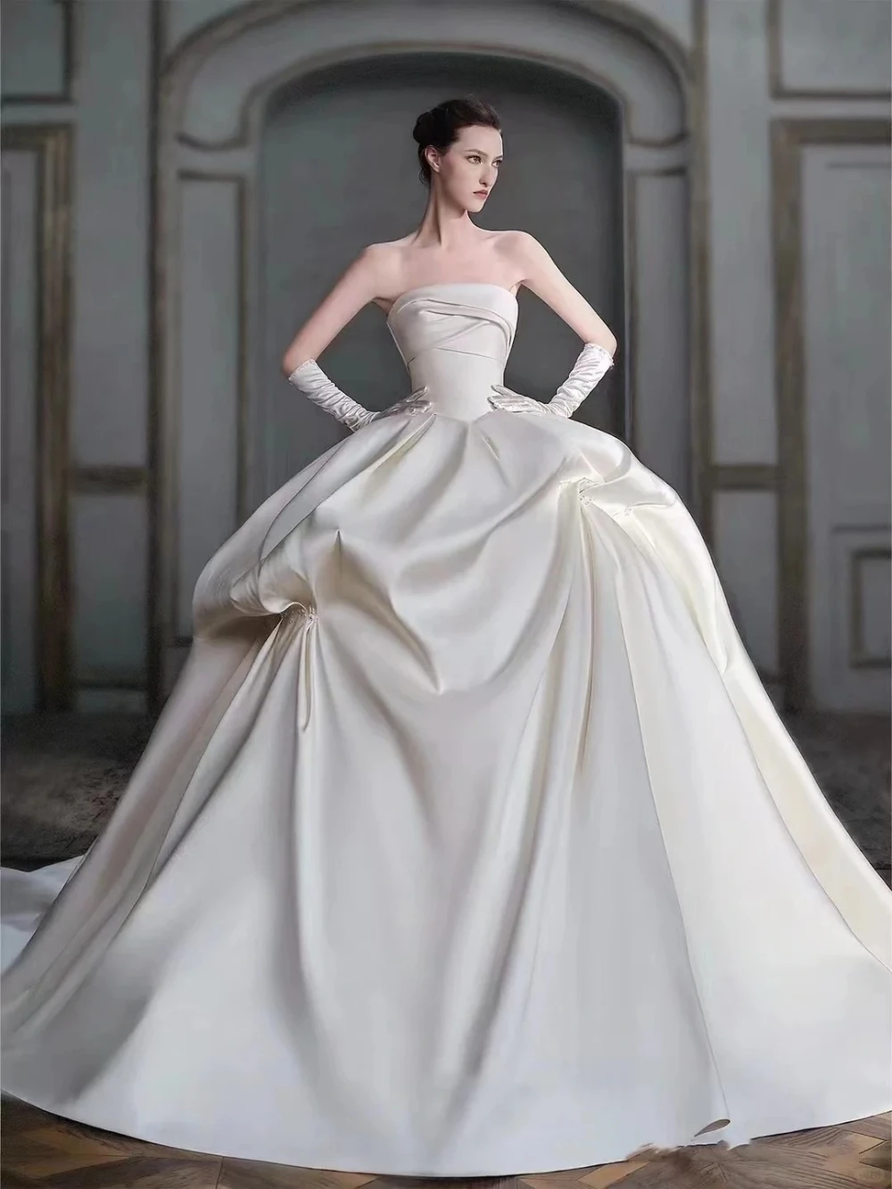 

luxury arabic ball gown Boat Neck Wedding Dresses Long Sleeve Appliqued Lace Bridal Gowns A Line Sweep Train Vestido De Novia