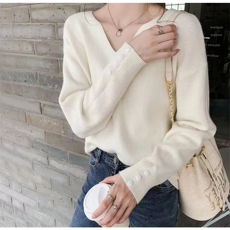 

2023 Bottoming Shirt Women Autumn Winter New Style with Foreign V-neck Sweater Loose Undershirt Long Sleeve Top Knitwear