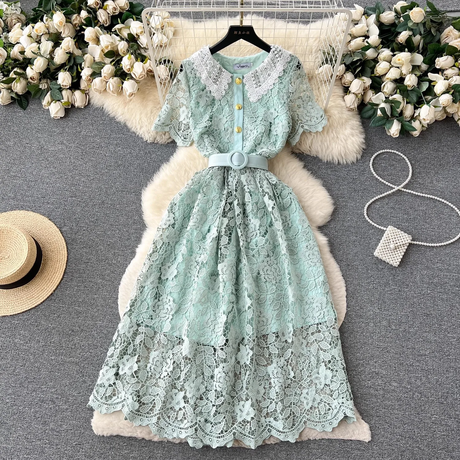 New High Quality Summer Golden Button Lace Dress For Women Doll Collar Short Sleeve Hollow Out Embroidery Flower Belt Midi Dress
New High Quality Summer Golden Button Lace Dress For Women Doll Collar Short Sleeve Hollow Out Embroidery Flower Belt Midi Dress