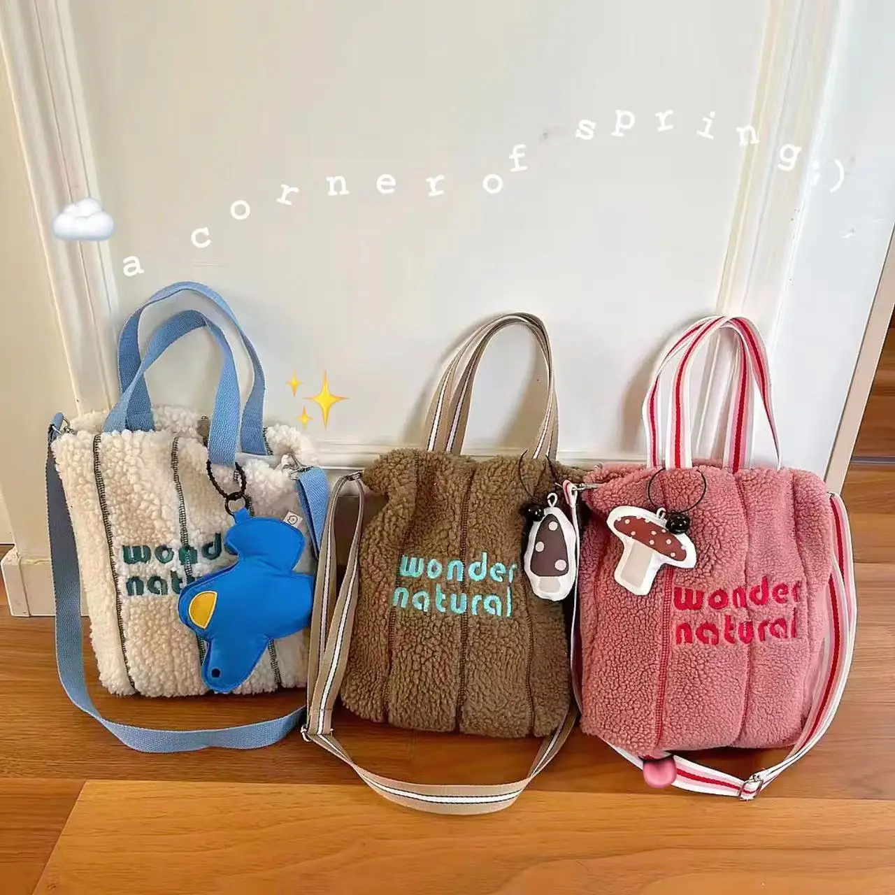 Women's Plush Handheld Tote Letter Embroidered Shoulder Bag Lamb Cashmere Fashion Crossbody Bags
Women's Plush Handheld Tote Letter Embroidered Shoulder Bag Lamb Cashmere Fashion Crossbody Bags