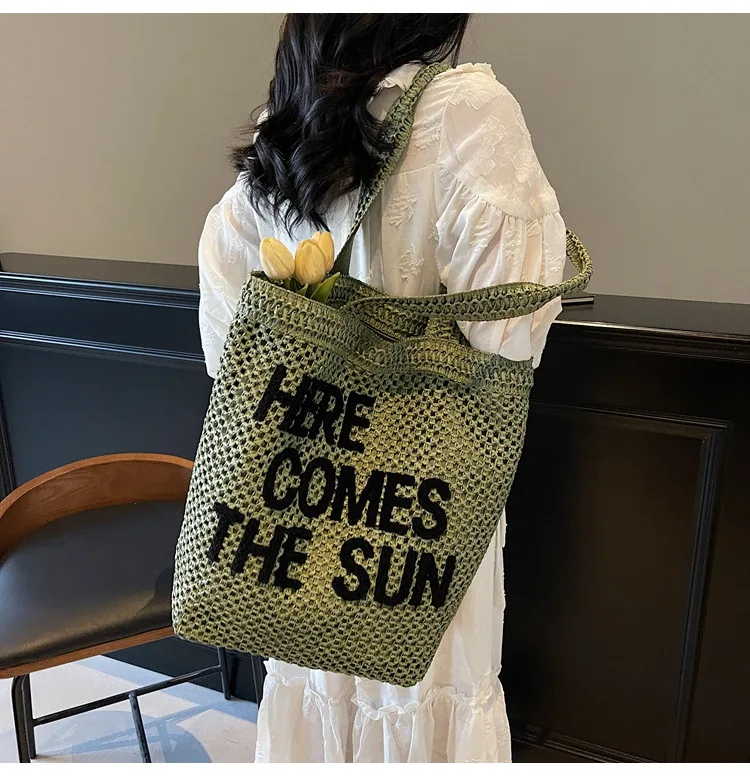 Embroidered Straw Summer Tote Bag 21 S46eb7e42a45a4851b04bd0fdc5b912e4P