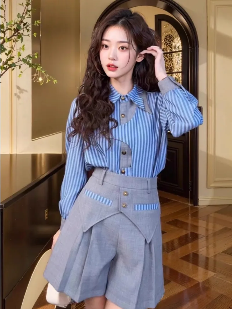 

Korean Fashion Stripe Shirt Pleated Shorts Two-piece Set Women Polo Neck Splice Single Breasted Design College Slim Spring Suit