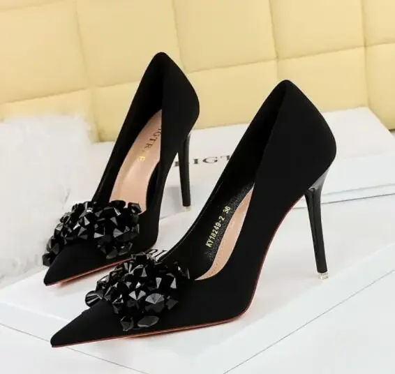 M dress Shoes Glitter Rhinestones Women Pumps Crystal Bowknot Satin Sandals Summer Transparent Shoes High Heels Party Prom Desig
M dress Shoes Glitter Rhinestones Women Pumps Crystal Bowknot Satin Sandals Summer Transparent Shoes High Heels Party Prom Desig