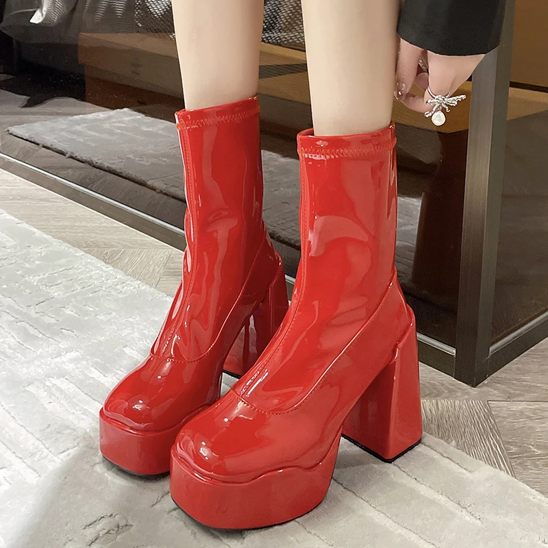 2022 New Winter Platform Ankle Boots Women's Gothic High Heels Patent Leather Boots Women's Punk Style Personality Party Shoes
2022 New Winter Platform Ankle Boots Women's Gothic High Heels Patent Leather Boots Women's Punk Style Personality Party Shoes