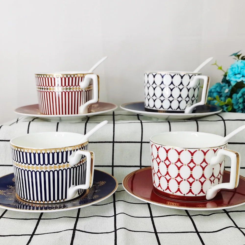 Coffee cup and saucer set office afternoon tea cup European coffee cup and saucer simple coffee cup ceramic cup
Coffee cup and saucer set office afternoon tea cup European coffee cup and saucer simple coffee cup ceramic cup