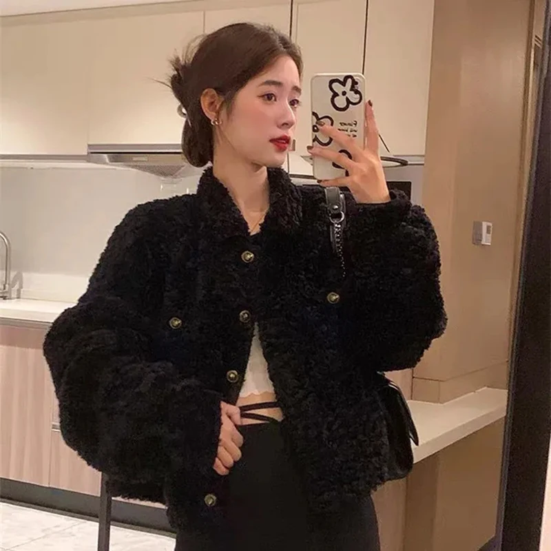 Winter Warm Lamb Wool Coats Korean Elegant Loose Lapel Faux Fur Jackets Female Chic Elegant Single Breasted Furry Fluffy Outwear
Winter Warm Lamb Wool Coats Korean Elegant Loose Lapel Faux Fur Jackets Female Chic Elegant Single Breasted Furry Fluffy Outwear