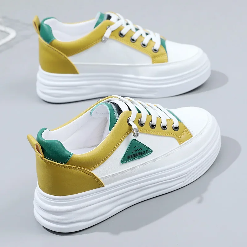 Новинка 2023, женская обувь с поднятой кожаной поверхностью, маленькие белые туфли на толстой подошве, универсальные сетчатые дышащие туфли для скейтборда
Новинка 2023, женская обувь с поднятой кожаной поверхностью, маленькие белые туфли на толстой подошве, универсальные сетчатые дышащие туфли для скейтборда