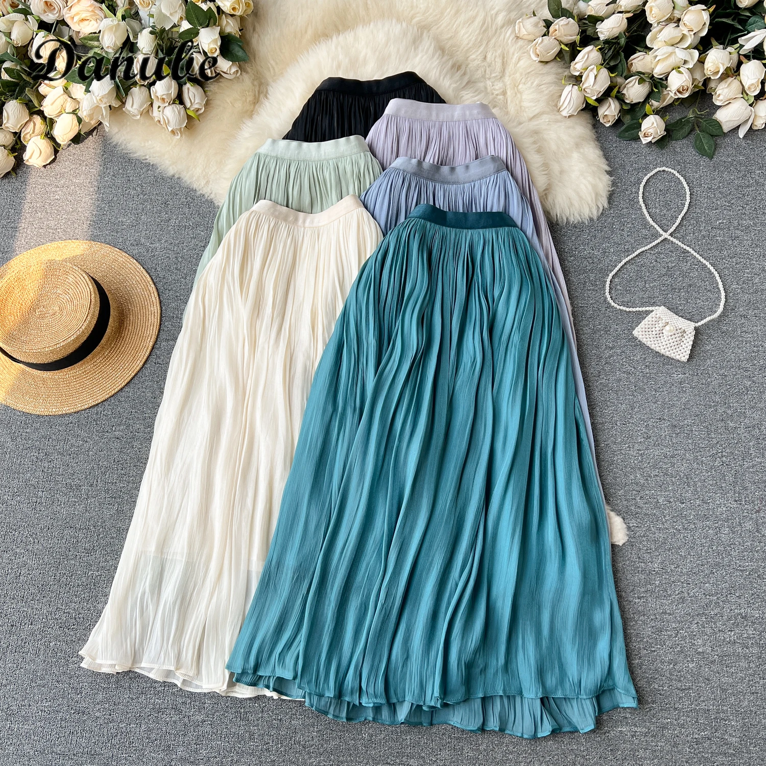 Spring Autumn Elegant Designer Pleated Long Skirt Women Korean Elastic High Waist A-line Skirt Female Casual Solid Chiffon Skirt
Spring Autumn Elegant Designer Pleated Long Skirt Women Korean Elastic High Waist A-line Skirt Female Casual Solid Chiffon Skirt