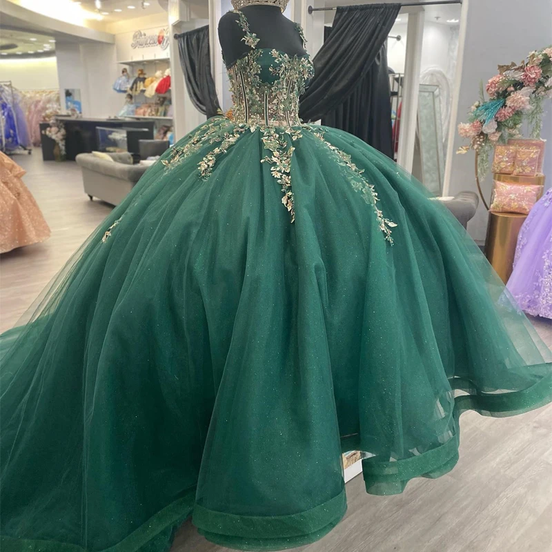 ANGELSBRIDEP изумрудно-зеленые платья Quinceanera, бальное платье с кристаллами и золотыми цветами, блестящие платья 15 лет 2024
ANGELSBRIDEP изумрудно-зеленые платья Quinceanera, бальное платье с кристаллами и золотыми цветами, блестящие платья 15 лет 2024