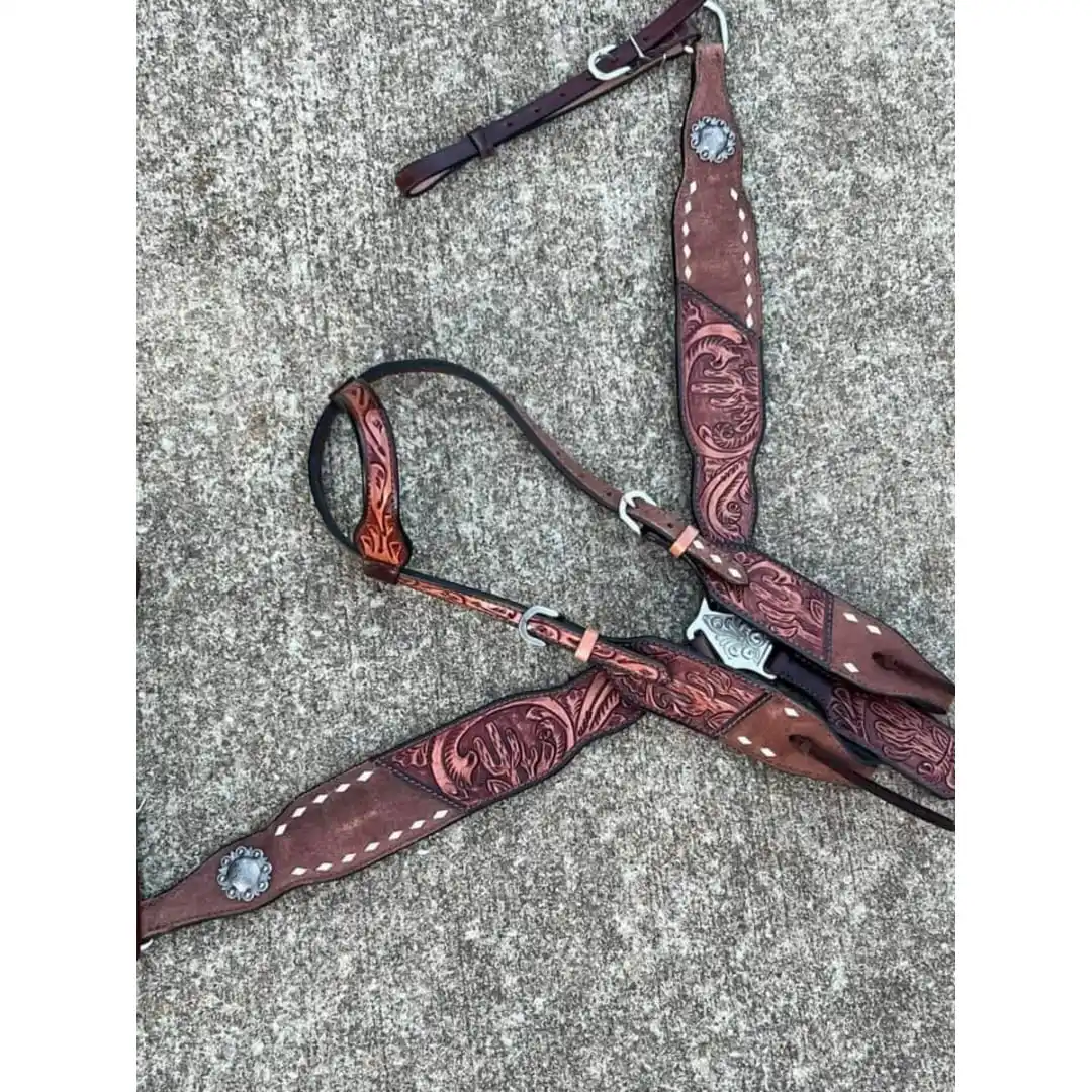 Luxury Quality Horse Headstall Breast Collar Set Tack Leather Headstall & Breast Collar Set with Floral Tooling & Rawhide Accent
Luxury Quality Horse Headstall Breast Collar Set Tack Leather Headstall & Breast Collar Set with Floral Tooling & Rawhide Accent