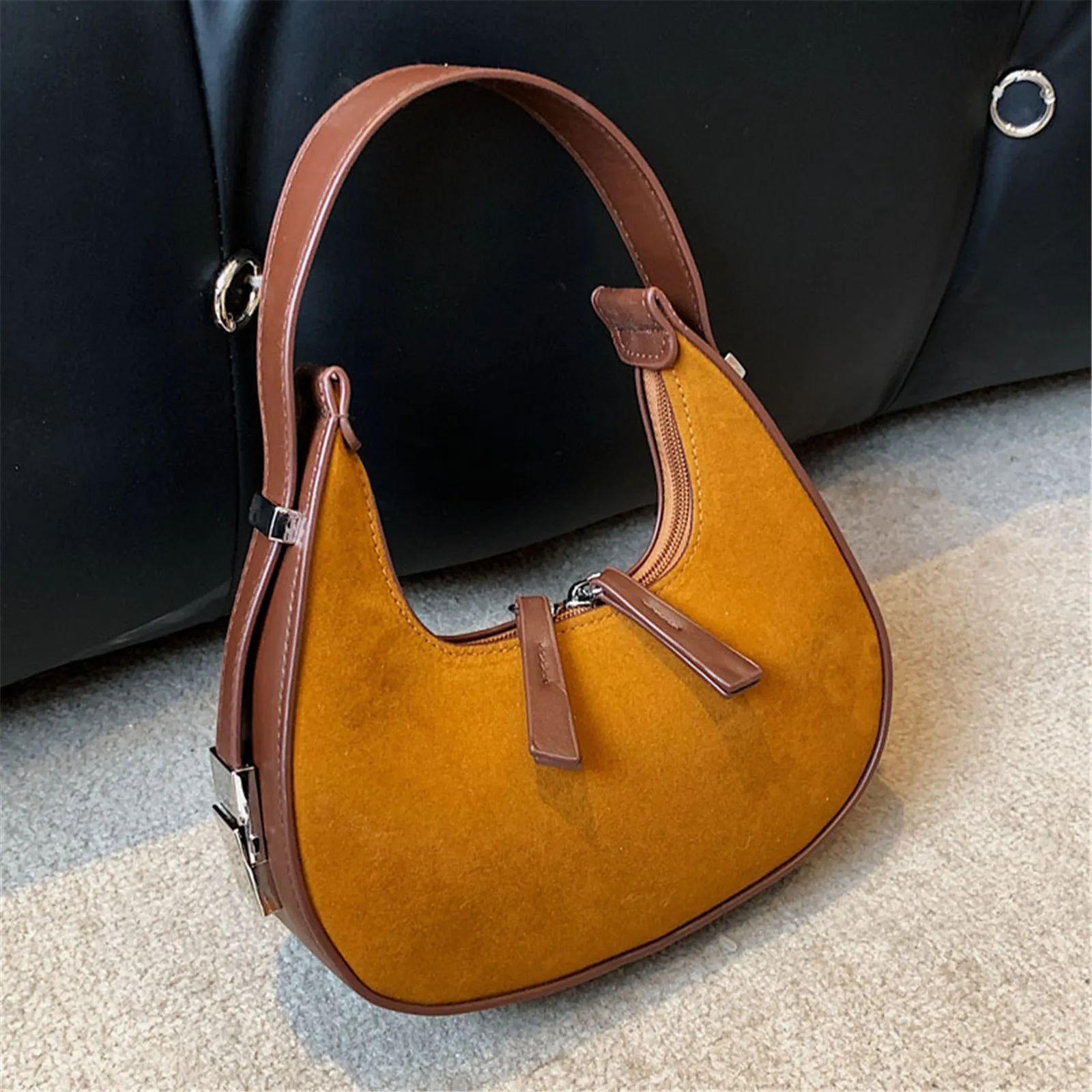 Fashion Shoulder Bag for Women Scrub Leather Crossbody Handbags Trend Ladies Underarm Bag Clutch Hot Sale Female Shopping Purses
Fashion Shoulder Bag for Women Scrub Leather Crossbody Handbags Trend Ladies Underarm Bag Clutch Hot Sale Female Shopping Purses