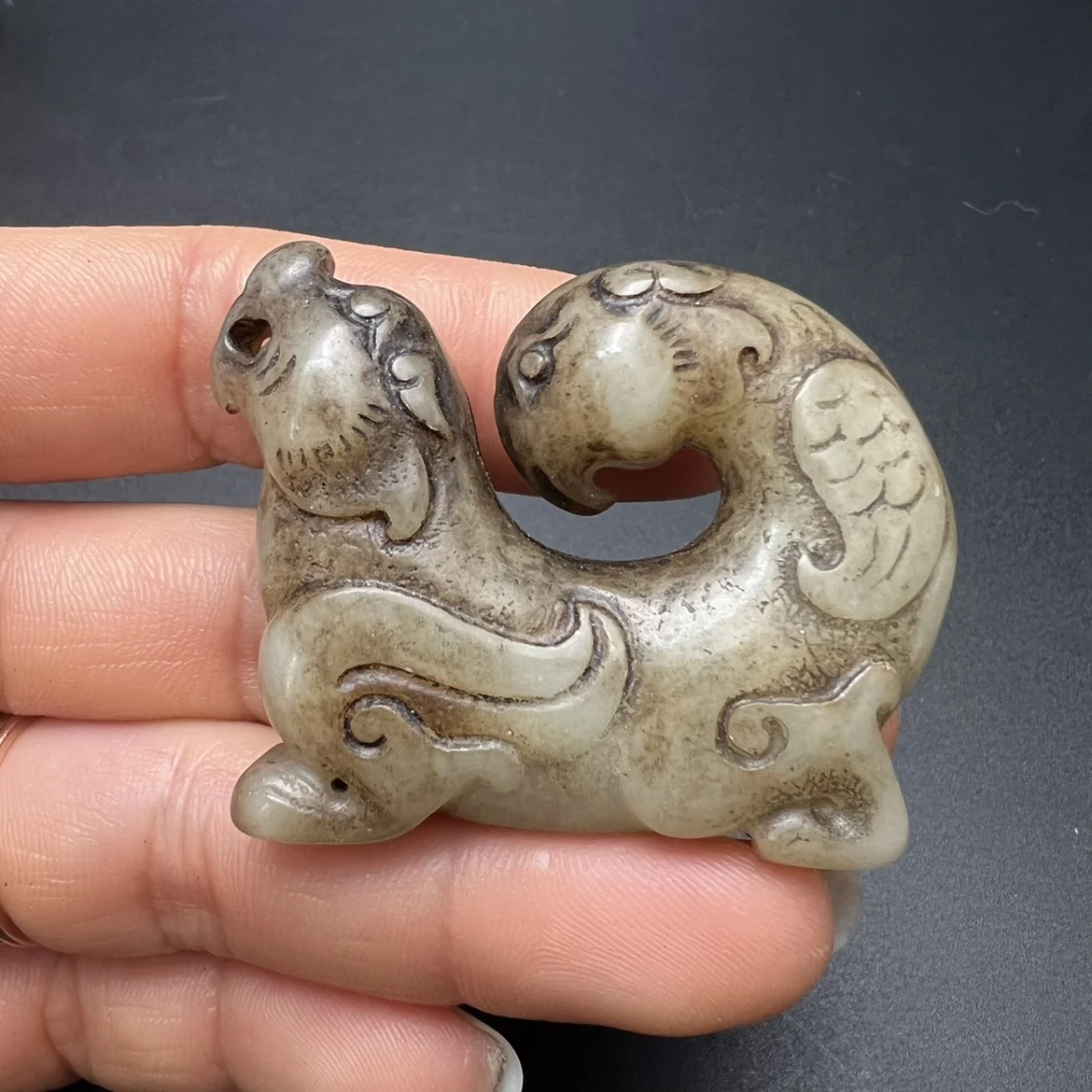 

Xiuyu dragon and phoenix goods pendant ornament jade carving ancient pieces of old Han Dynasty jade