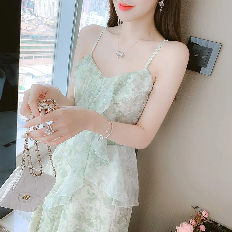 Sanya Seaside Beach Vacation Green Shivering Suspender Dress for Women Summer New Super Fairy Chiffon Dress
Sanya Seaside Beach Vacation Green Shivering Suspender Dress for Women Summer New Super Fairy Chiffon Dress