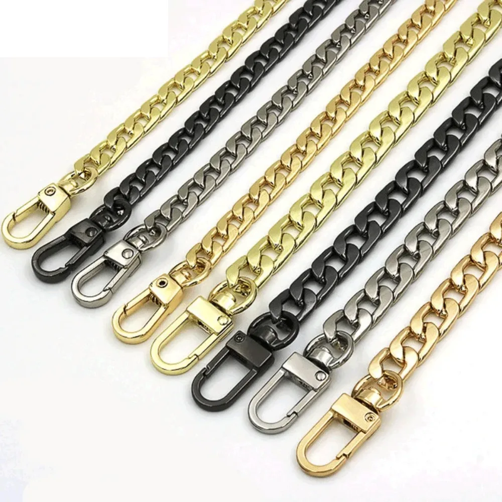 Женская сумка с металлической цепочкой, 20-160 см
Женская сумка с металлической цепочкой, 20-160 см