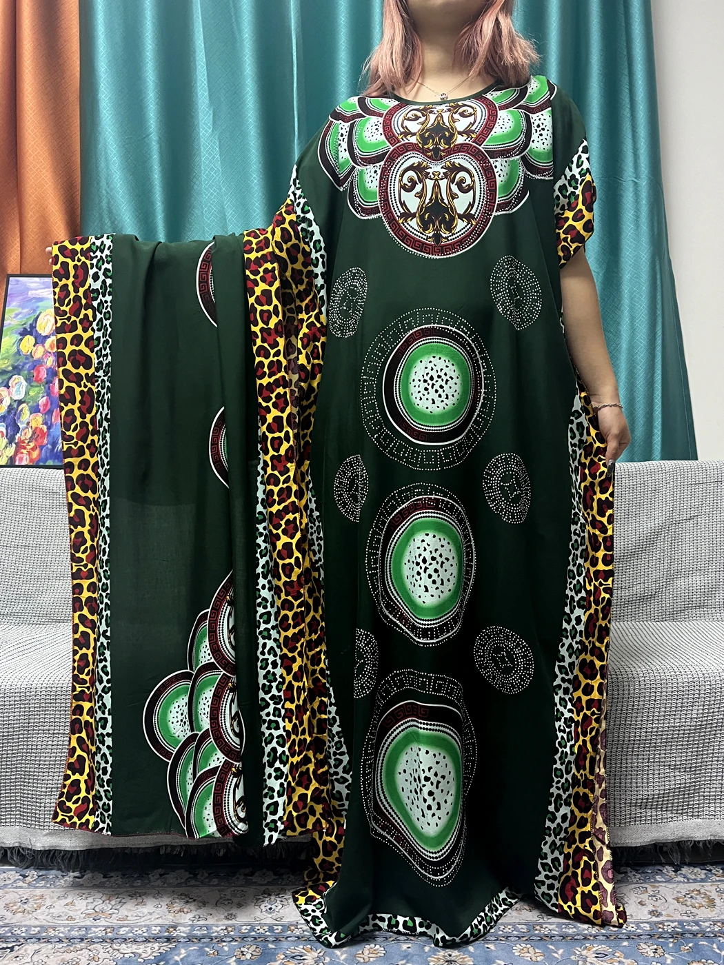 Muslim Sets Abayas For Women Floral Diamonds Cotton Splicing Leopard Print Loose Femme Robe African Dresses With 160x70 cm Scarf
Muslim Sets Abayas For Women Floral Diamonds Cotton Splicing Leopard Print Loose Femme Robe African Dresses With 160x70 cm Scarf