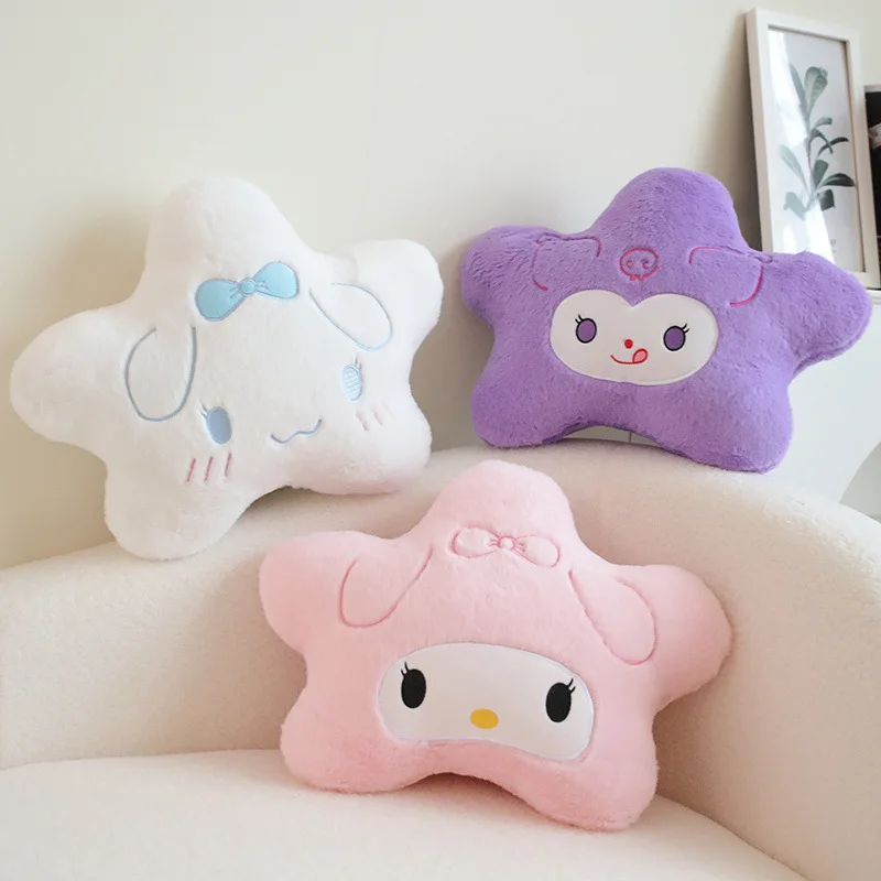 Sanrio мультфильм аниме Kuromi My Melody Cinnamoroll плюшевая кукла серия пять звезд диванная подушка автомобильное сиденье поясная подушка
Sanrio мультфильм аниме Kuromi My Melody Cinnamoroll плюшевая кукла серия пять звезд диванная подушка автомобильное сиденье поясная подушка
