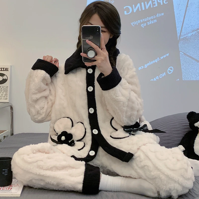 Winter Thicken Pajama Sets Women Adult Sleepwear Pijama Mujer Coral Fleece Pyjama Suit Flower Pocket Soft Warm Loungewear
Winter Thicken Pajama Sets Women Adult Sleepwear Pijama Mujer Coral Fleece Pyjama Suit Flower Pocket Soft Warm Loungewear