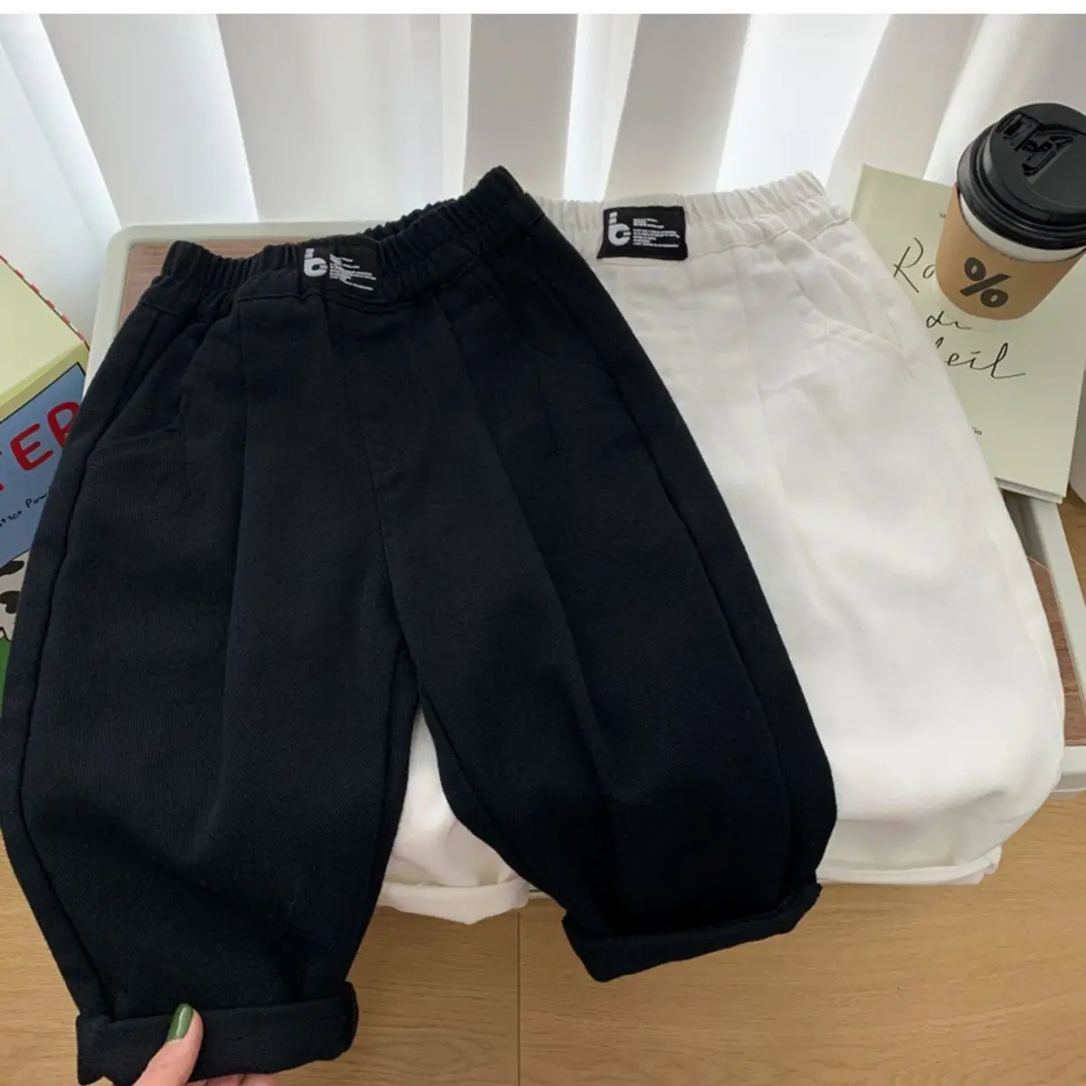Boy Pants Autumn Winter Korean Style of Childrens Loose Pants Boys Casual Pants Autumn Winter Outside Wear
Boy Pants Autumn Winter Korean Style of Childrens Loose Pants Boys Casual Pants Autumn Winter Outside Wear