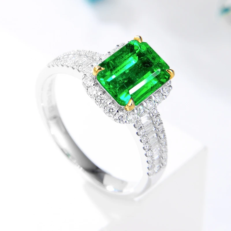 

The new S925 silver imitation Emerald 2-carat group full diamond ring for women 7 * 9 Europe and America cross-border