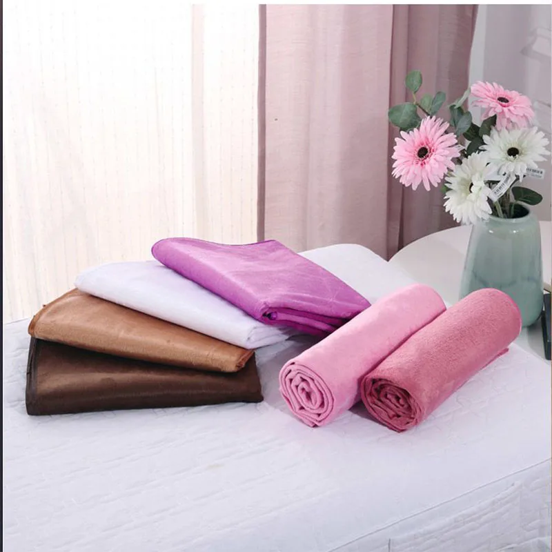 Новая постельная простыня с отверстиями Массажная простыня утолщенная поглощающая пот и дышащая простыня для салона красоты
Новая постельная простыня с отверстиями Массажная простыня утолщенная поглощающая пот и дышащая простыня для салона красоты