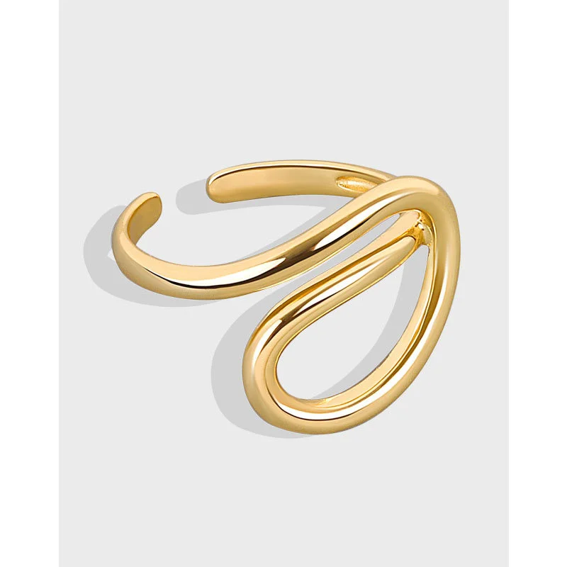 A Korean version of S925 sterling silver ring, geometric minimalist, irregular bending female design, INS net red ring
A Korean version of S925 sterling silver ring, geometric minimalist, irregular bending female design, INS net red ring