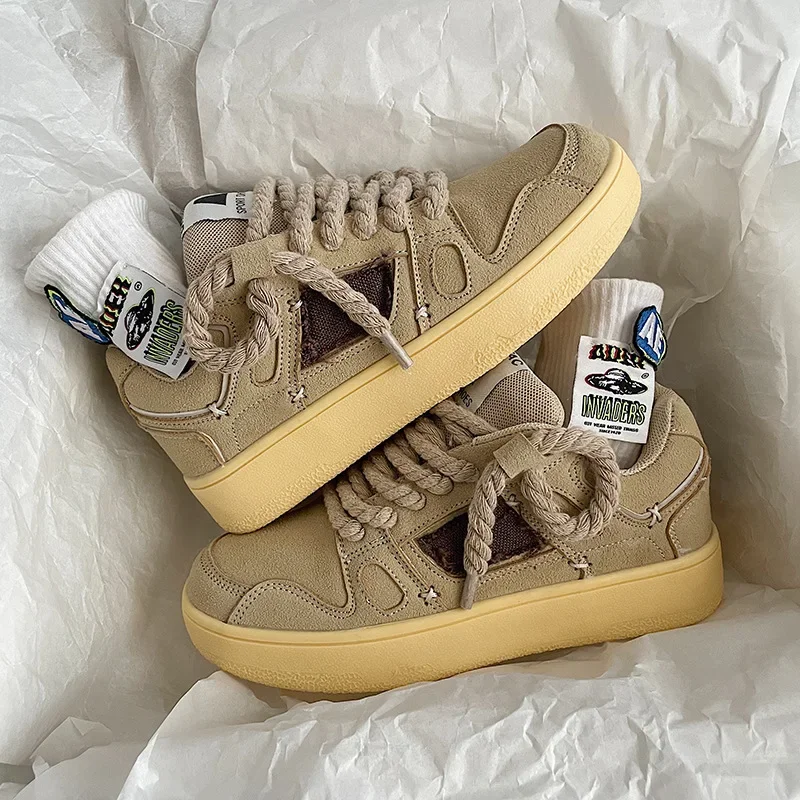 Fashion Sneakers for Men 2023 Retro Wild Skateboard Tennis Shoes Women Casual Lace Up Designers Shoes chaussure homme Unisex
Fashion Sneakers for Men 2023 Retro Wild Skateboard Tennis Shoes Women Casual Lace Up Designers Shoes chaussure homme Unisex