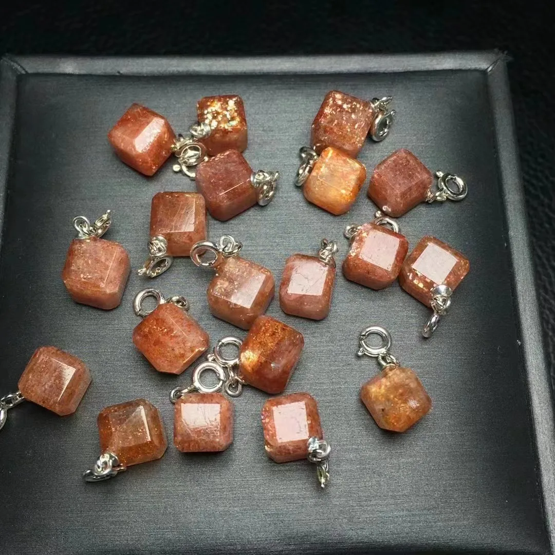 Серебряная Пряжка 925 пробы хорошего качества, горячая Распродажа, подвески квадратной формы с естественным солнцем для изготовления ювелирных изделий
Серебряная Пряжка 925 пробы хорошего качества, горячая Распродажа, подвески квадратной формы с естественным солнцем для изготовления ювелирных изделий