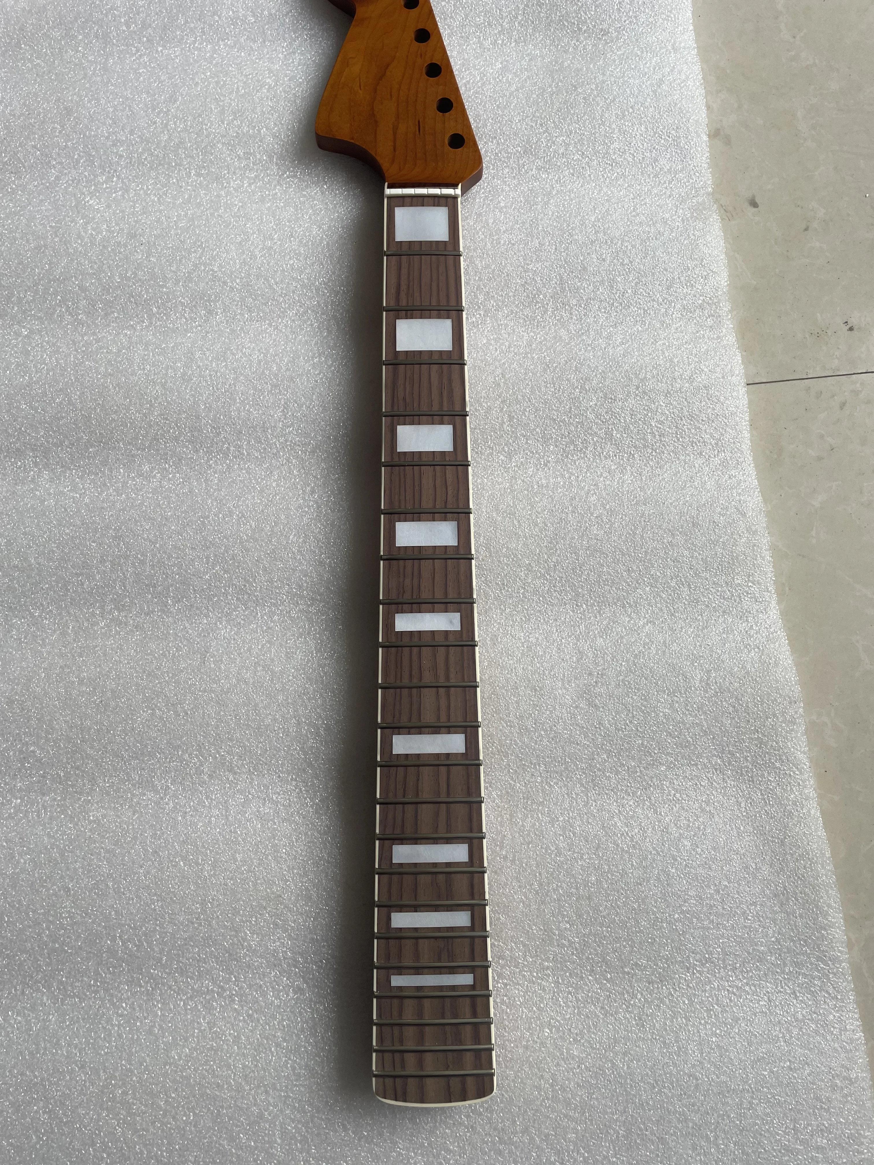 

Электрическая гитара с левой ручкой, 6 струн, 24 дюйма, 22 лада, подставка из палисандра, гофрированная Кленовая шейка для ST Style, ra