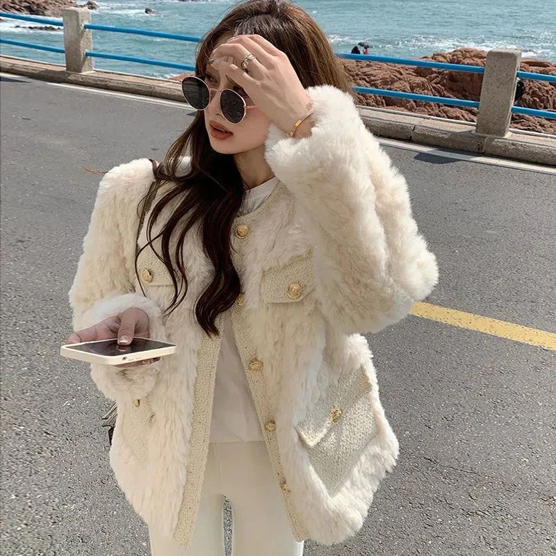 Korean Fashion Lamb Wool Coats Women Streetwear O-Neck Faux Fur Jackets Woman 2023 New Autumn Winter Thick Warm Plush Coat
Korean Fashion Lamb Wool Coats Women Streetwear O-Neck Faux Fur Jackets Woman 2023 New Autumn Winter Thick Warm Plush Coat