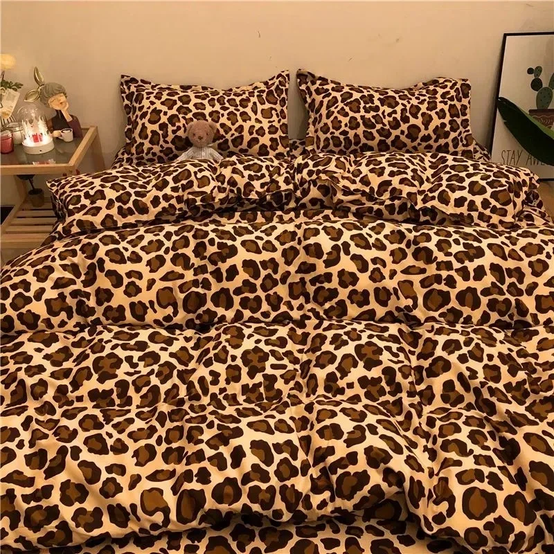 

2022 Fashion Bedding Sets Leopard Pattern Bed Linens Sheet Duvet Cover Single Double Queen King Quilt Covers Sets Bedclothes