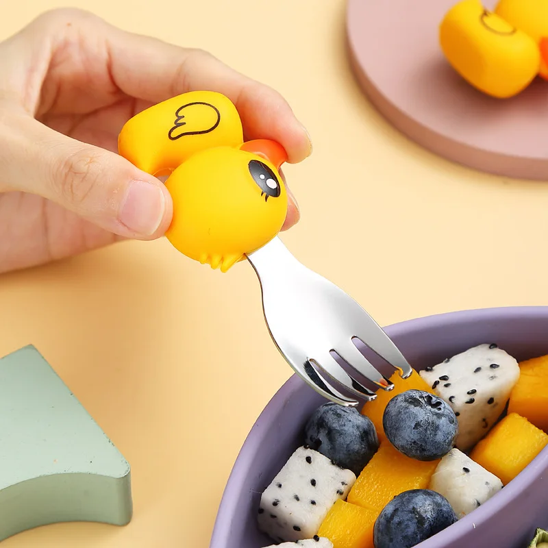 Набор посуды для кормления ребенка, детская посуда из нержавеющей стали, посуда для малышей, столовые приборы, столовые приборы с мультяшными рисунками, столовая посуда с клубничкой
Набор посуды для кормления ребенка, детская посуда из нержавеющей стали, посуда для малышей, столовые приборы, столовые приборы с мультяшными рисунками, столовая посуда с клубничкой