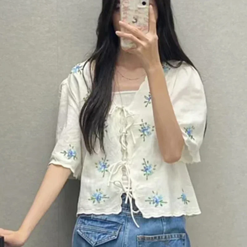 

2024 Spring and Summer Embroidered Beaded Floral V-Neck Lace Strap Fashion Tops Short Sleeve Blouse Women