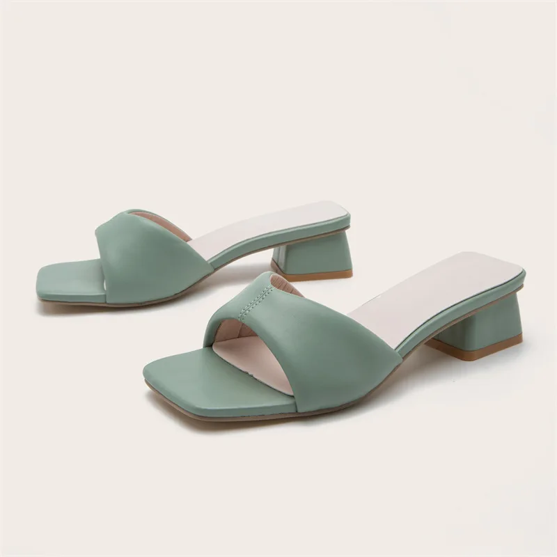 Women slippers Nice new one word with thick heel medium heel slippers for women's outer wear Heels
Women slippers Nice new one word with thick heel medium heel slippers for women's outer wear Heels