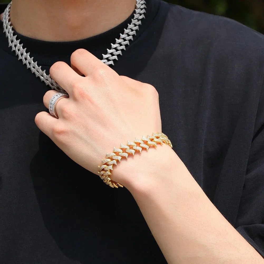 16mm Barbed Thorns Cuban Chain Hip Hop Men's Exaggerated Bracelet Personalized Full Zircon Necklace Women's Clavicle Chain
16mm Barbed Thorns Cuban Chain Hip Hop Men's Exaggerated Bracelet Personalized Full Zircon Necklace Women's Clavicle Chain