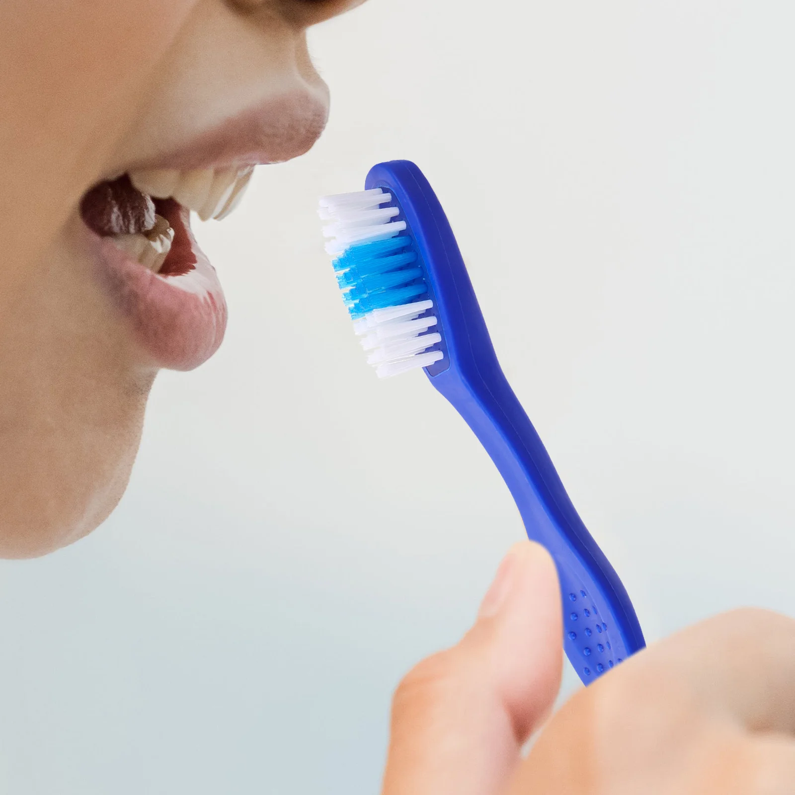 Handle Toothbrush Thumbprint Security Toothbrush Short Handle Soft Bristles Portable Travel Toothbrush Teeth Cleaning
Handle Toothbrush Thumbprint Security Toothbrush Short Handle Soft Bristles Portable Travel Toothbrush Teeth Cleaning