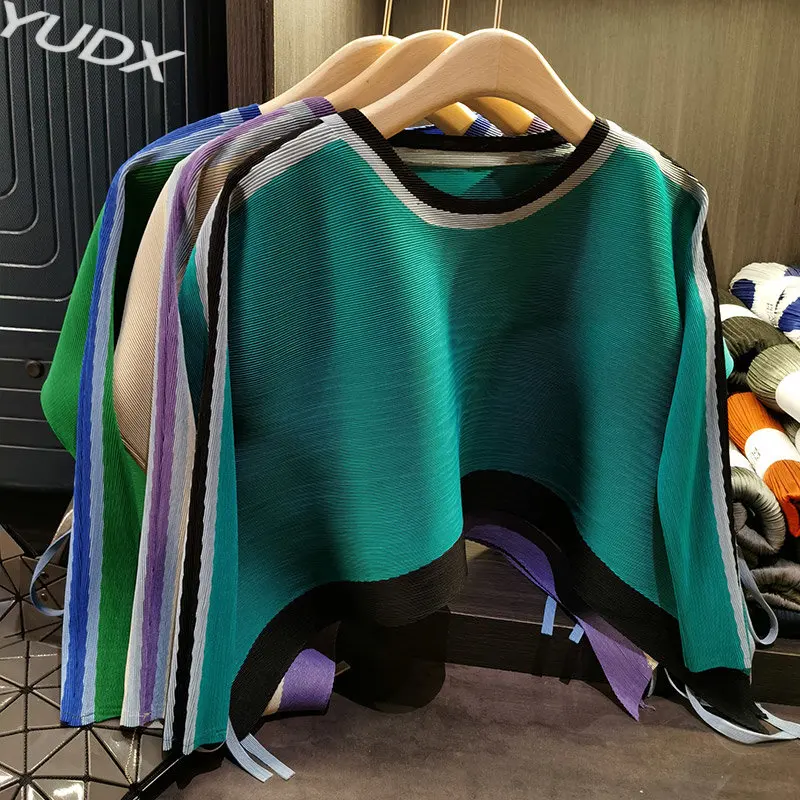 Fashion Collision Color Stripes Laced Pleated High-end Tops Loose Large Yards Long-sleeved Miyake T-shirt Women 2023 Summer New
Fashion Collision Color Stripes Laced Pleated High-end Tops Loose Large Yards Long-sleeved Miyake T-shirt Women 2023 Summer New