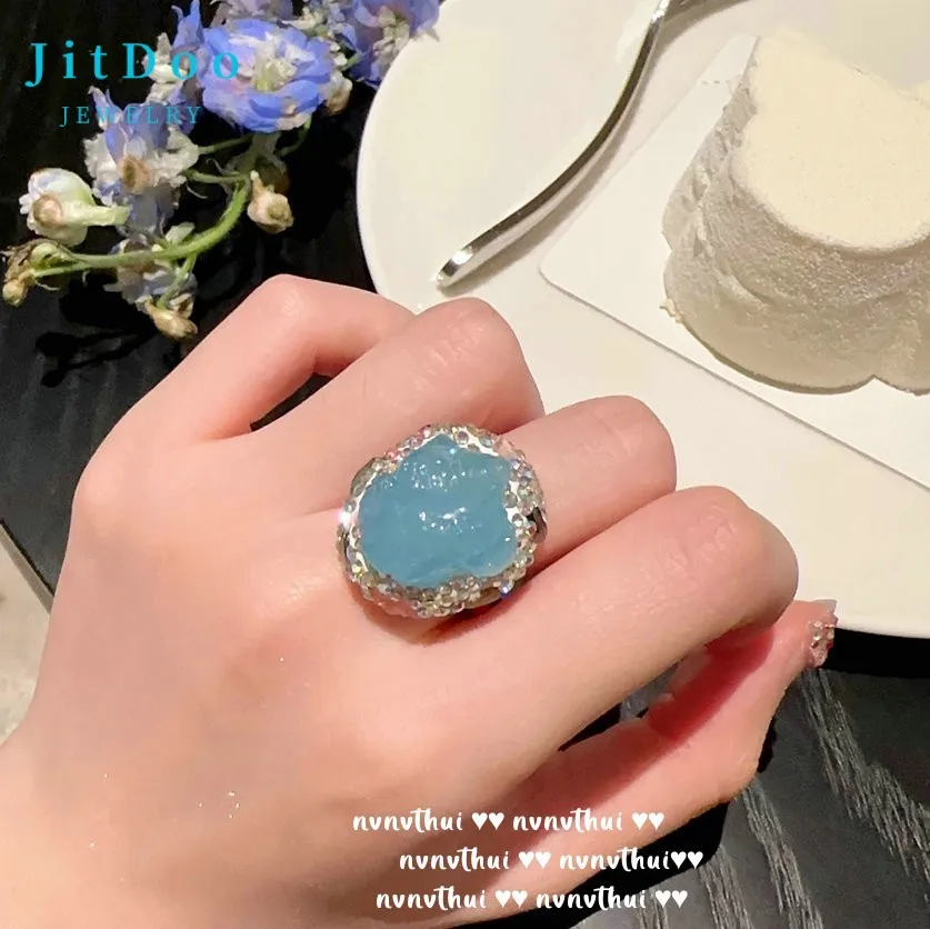 JitDoo Vintage Palace Style Water Blue Cubic Zirconia Rings for Women With Stones Engagement Wedding Female Fine Jewelry
JitDoo Vintage Palace Style Water Blue Cubic Zirconia Rings for Women With Stones Engagement Wedding Female Fine Jewelry