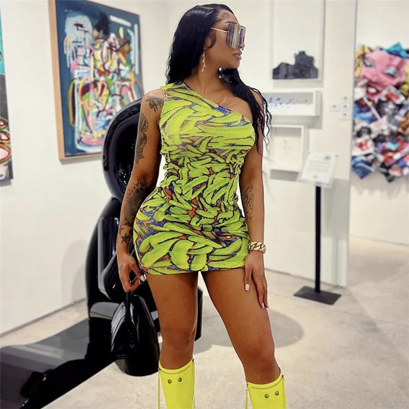 Sleeveless Colorful Print Mini Dress Women 2023 Panelled Casual Hipster Incline Shoulder Body-shaping Vestido Female Streetwear
Sleeveless Colorful Print Mini Dress Women 2023 Panelled Casual Hipster Incline Shoulder Body-shaping Vestido Female Streetwear